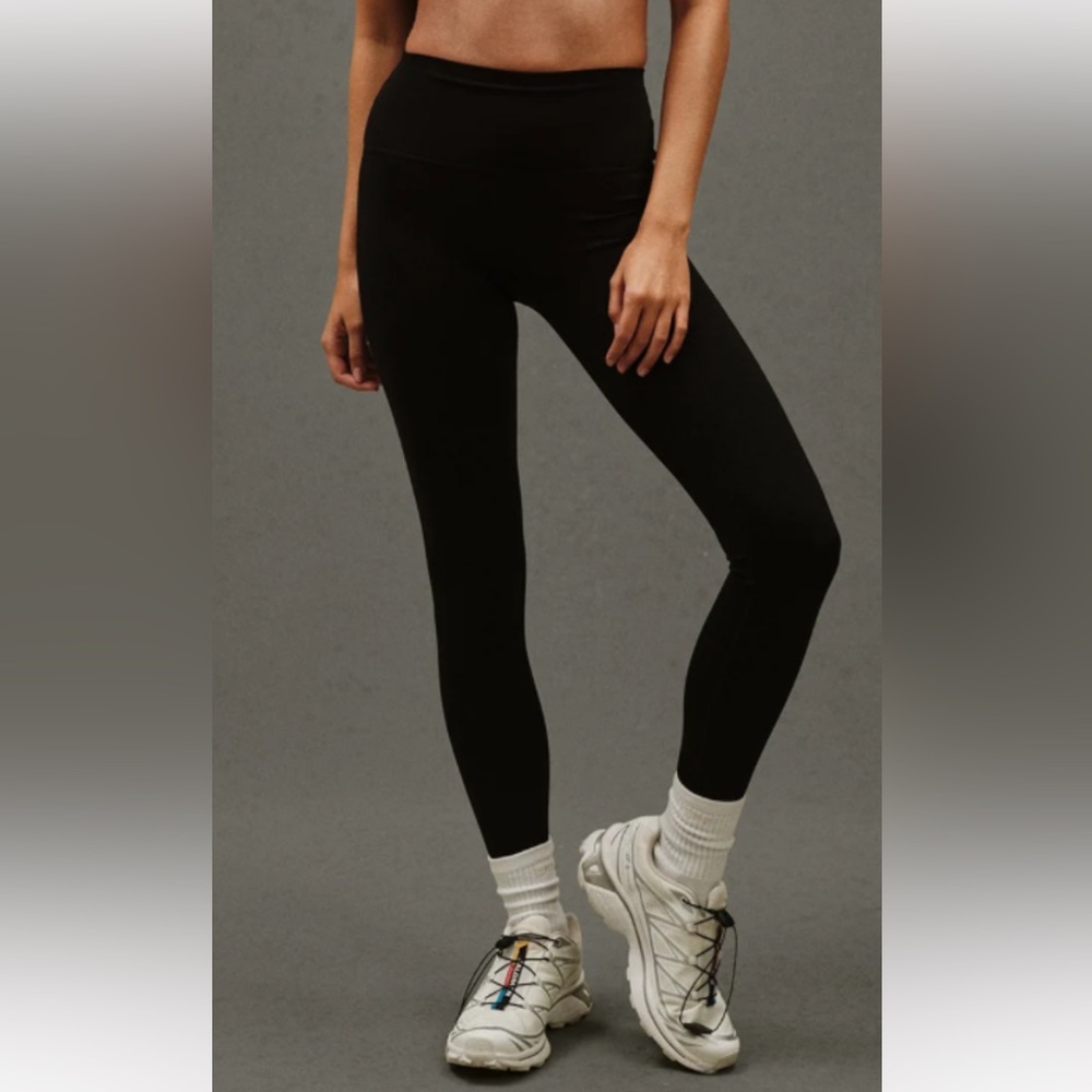 NWOT SET ACTIVE REVOLVE HIGH WAISTED LEGGINGS BLACK MEDIUM MICROFIBER SPANDEX
